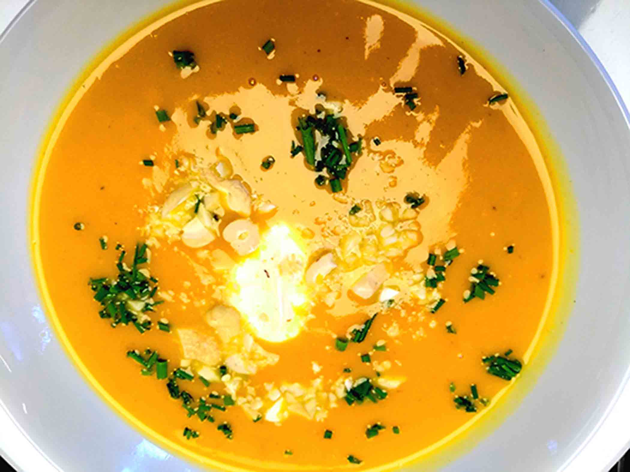 Süßkartoffelsuppe mit Cashewnüssen – Ernährungscoach 4 you